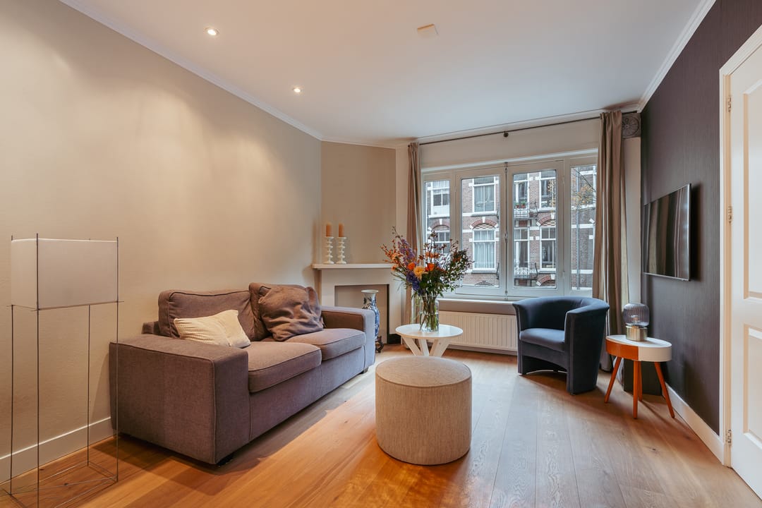 Photo 2 of Tweede Helmersstraat 41-1