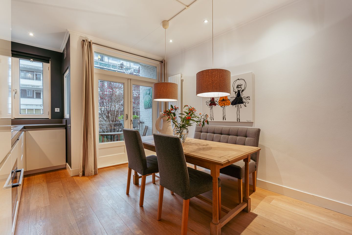 Photo 14 of Tweede Helmersstraat 41-1