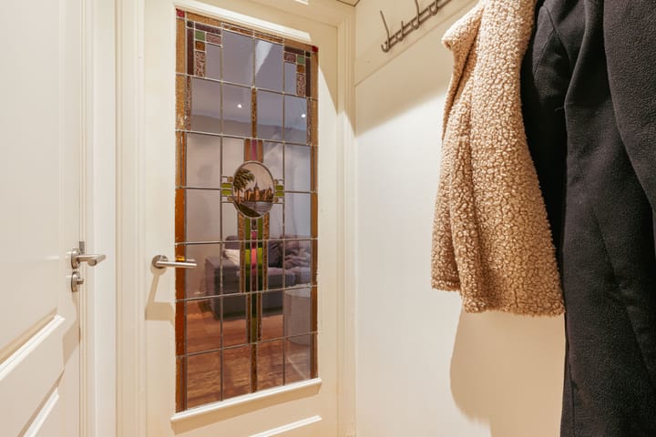 Photo 9 of Tweede Helmersstraat 41-1