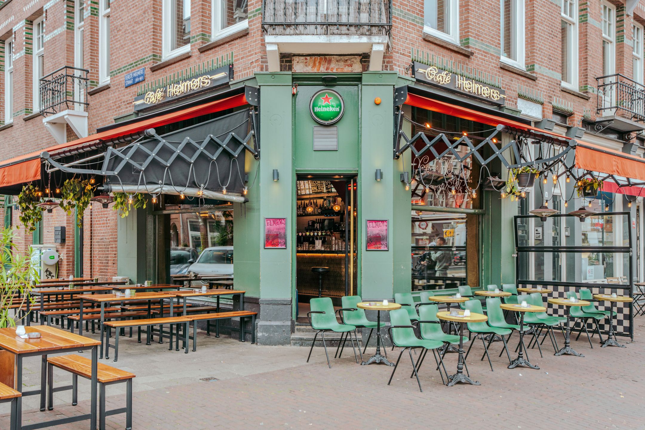 Photo 36 of Tweede Helmersstraat 41-1