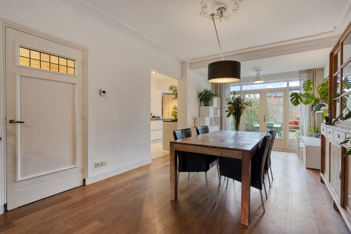 Photo 10 of Kamperfoeliestraat 3