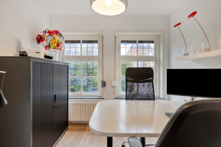 Photo 22 of Kamperfoeliestraat 3