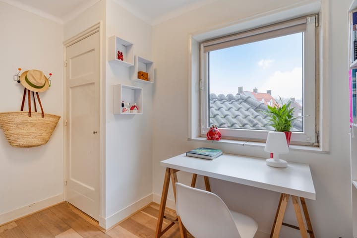 Photo 33 of Kamperfoeliestraat 3