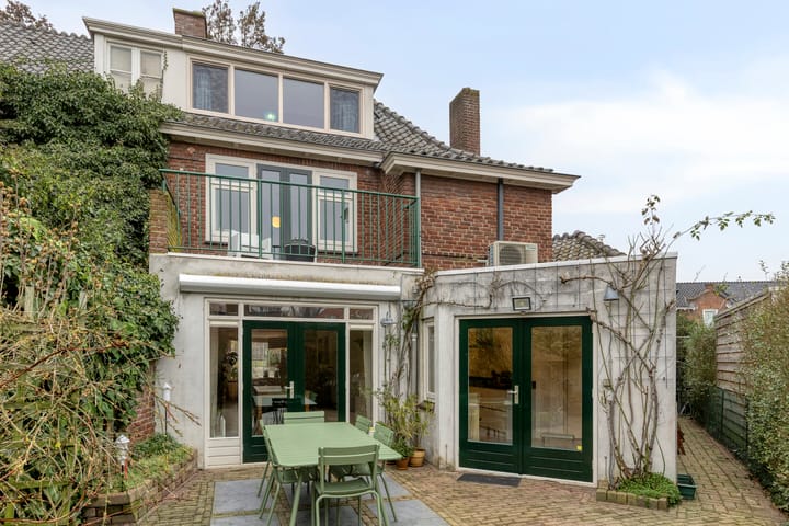 Photo 42 of Kamperfoeliestraat 3