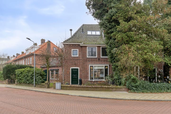 Photo 48 of Kamperfoeliestraat 3