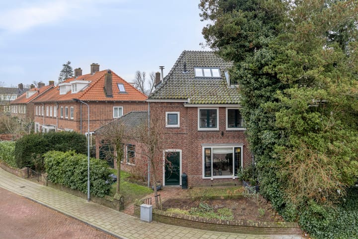 Photo 52 of Kamperfoeliestraat 3