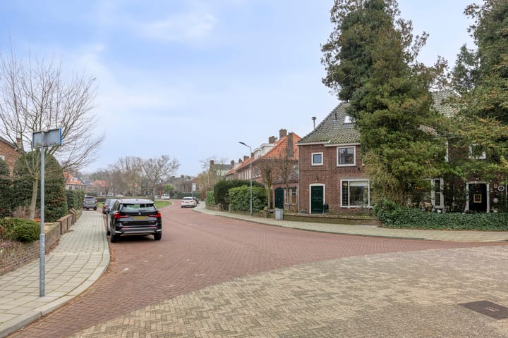 Photo 53 of Kamperfoeliestraat 3