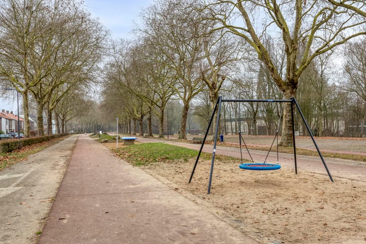 Photo 55 of Kamperfoeliestraat 3