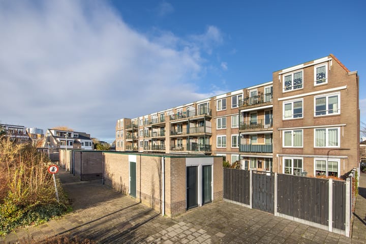 Photo 23 of Dokter Baumannplein 32