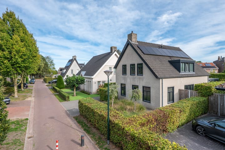 Photo 7 of Dekanijstraat 5