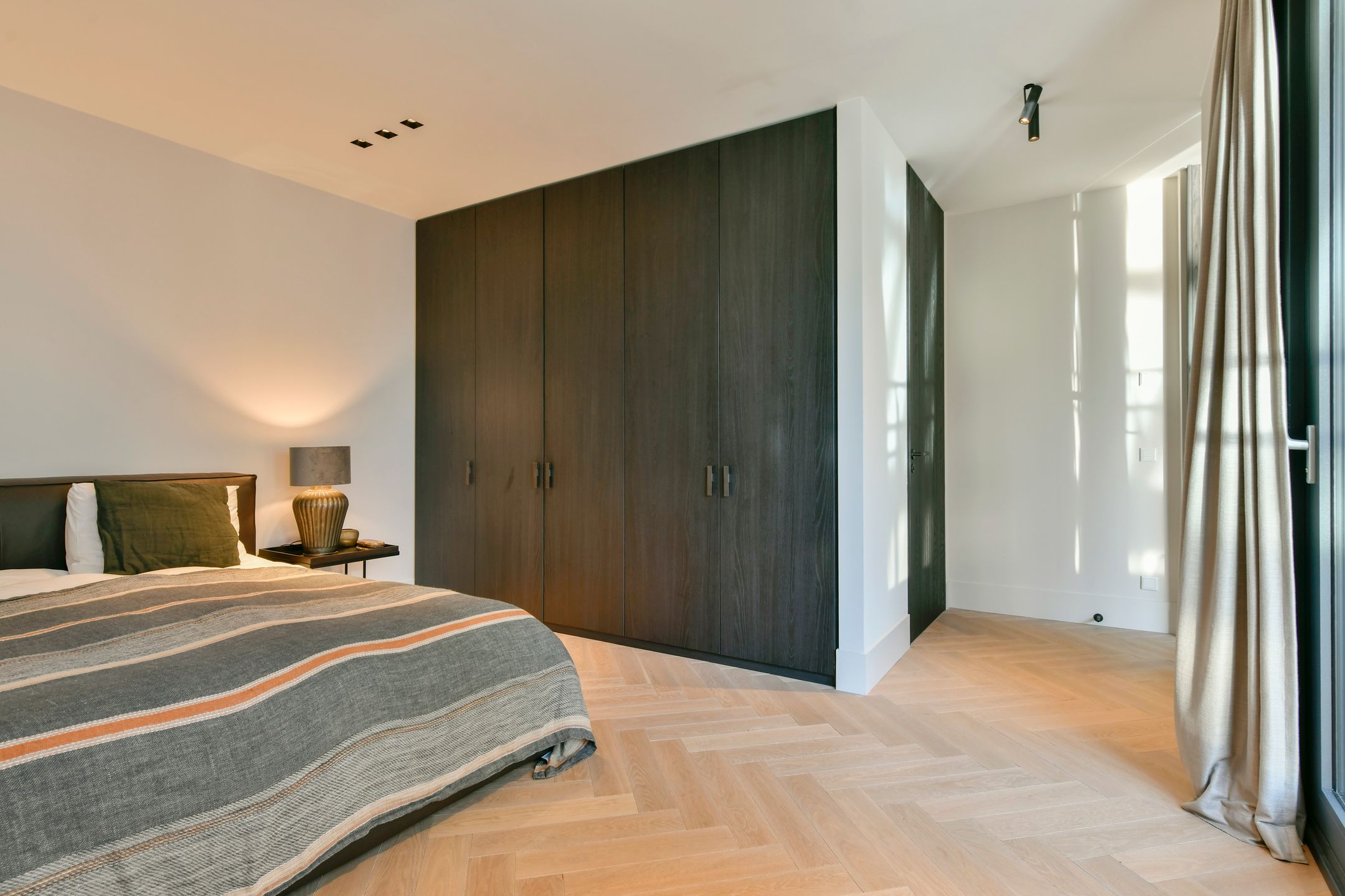 Foto 33 van Pieter de Hoochstraat 11-F4