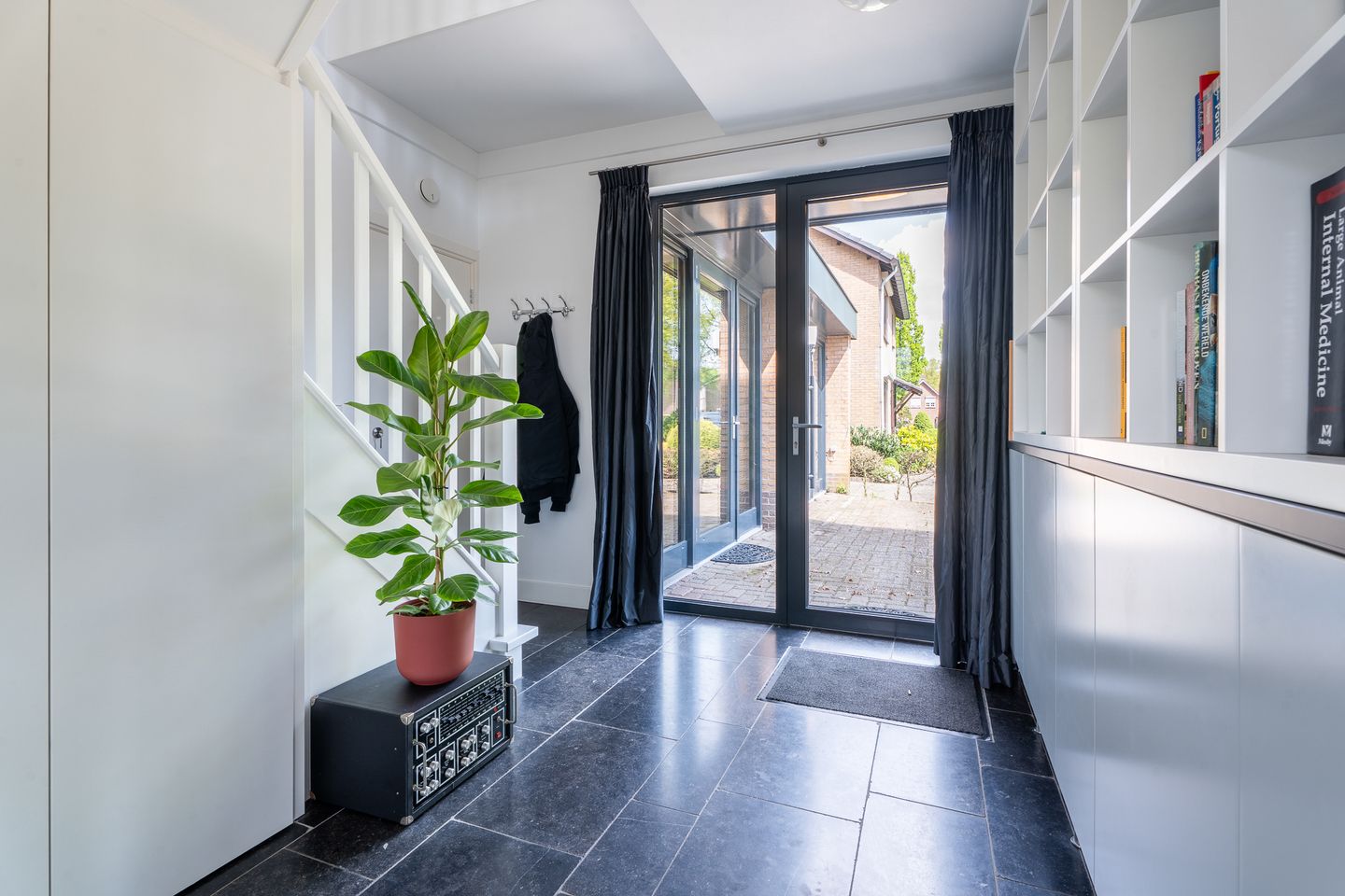 Photo 4 of Heuvelstraat 64