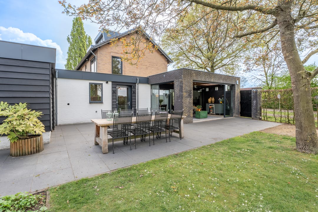 Photo 31 of Heuvelstraat 64