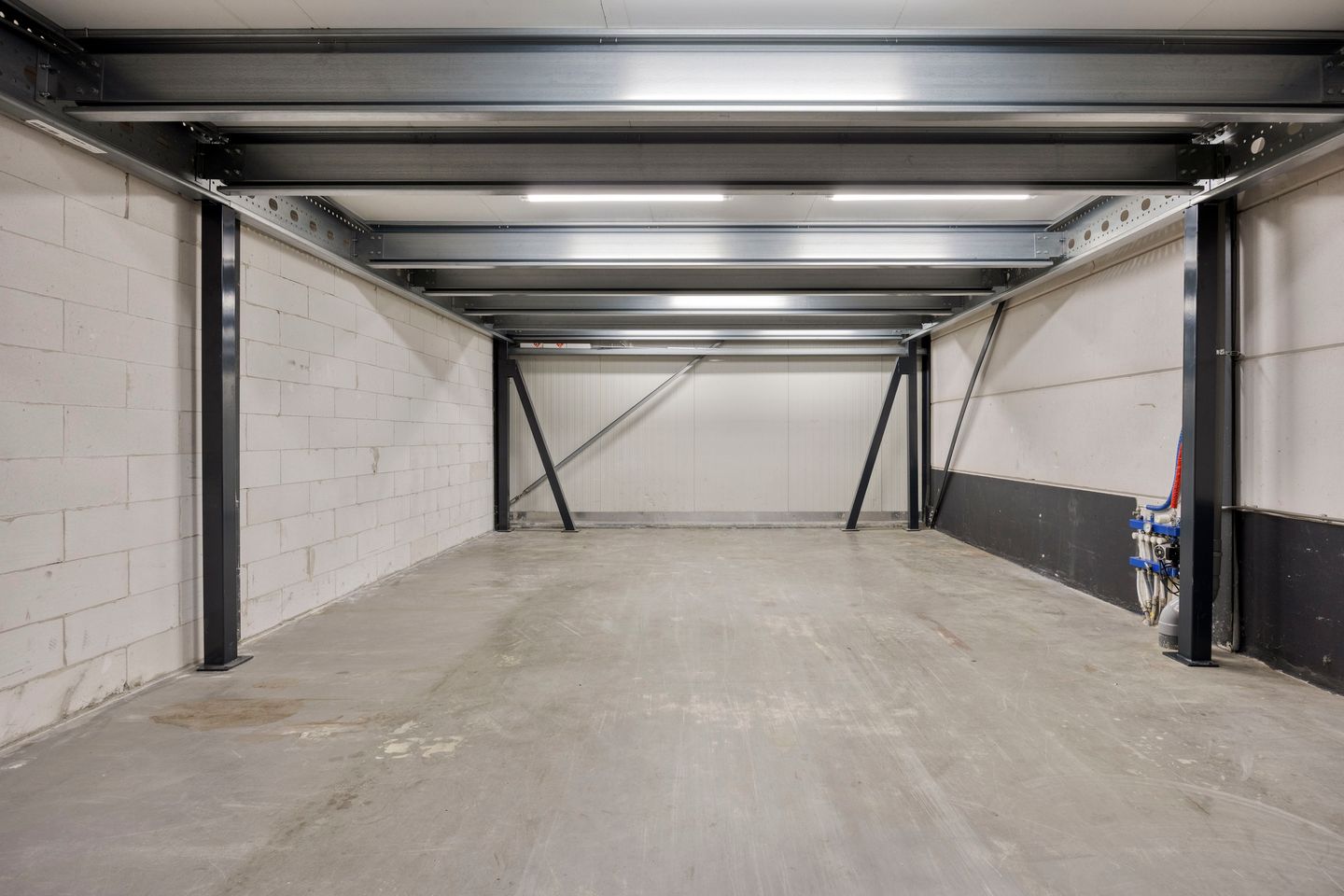 Bekijk foto 4 van Luzernestraat 142