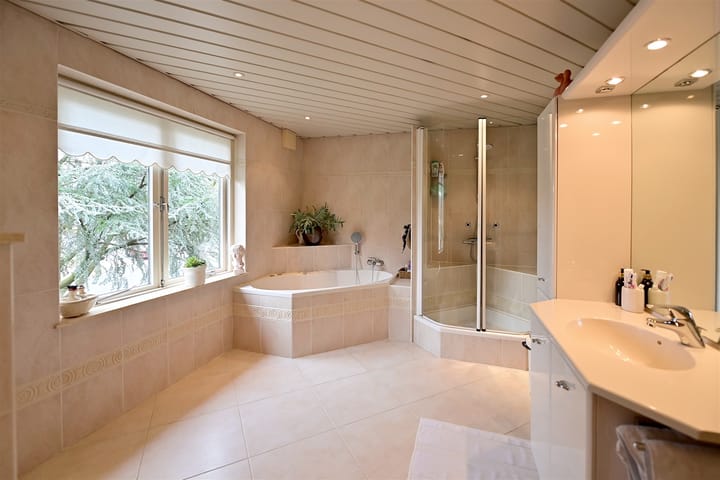 Foto 10 van Rading 102