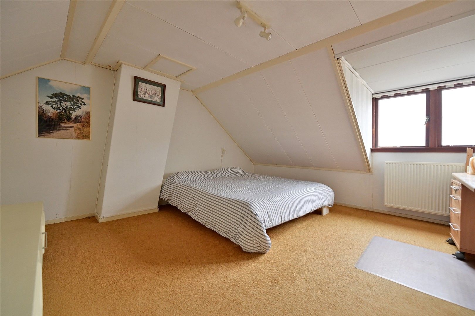 Foto 12 van Rading 102