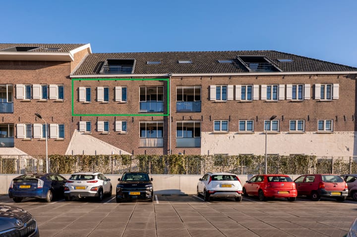 Photo 2 of Westerkade 2-305