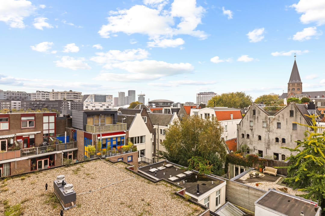 Photo 11 of Haarlemmerdijk 30-4