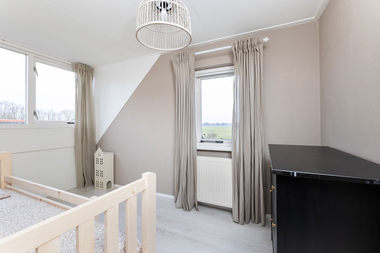 Photo 25 of Bovenheigraaf 118-A