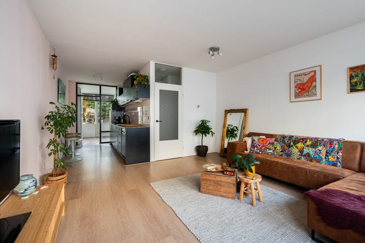 Foto 7 van Van der Poelstraat 15-A