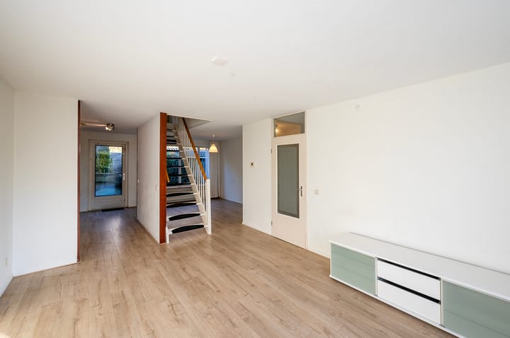 Foto 13 van Januaristraat 82