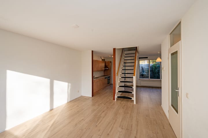 Foto 14 van Januaristraat 82