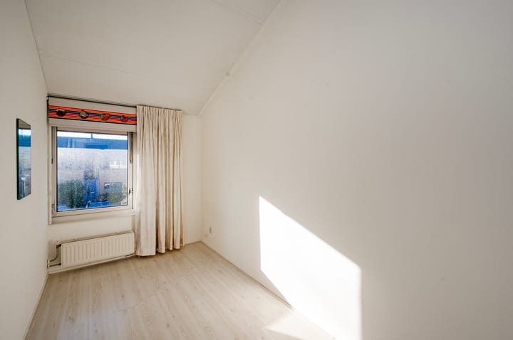 Foto 28 van Januaristraat 82