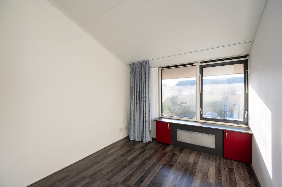 Photo 32 of Januaristraat 82