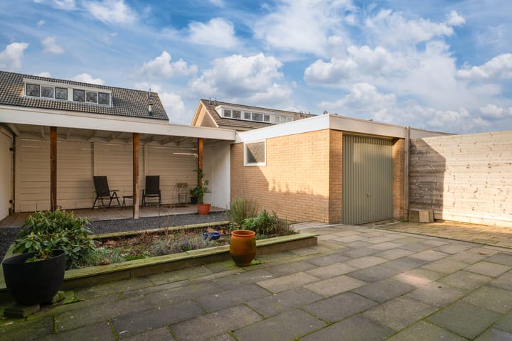 Photo 21 of Westeinde 83