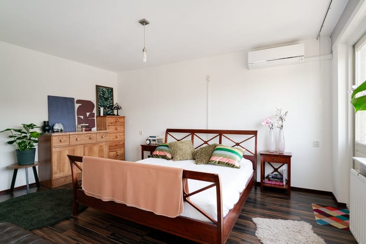 Photo 38 of Westeinde 83