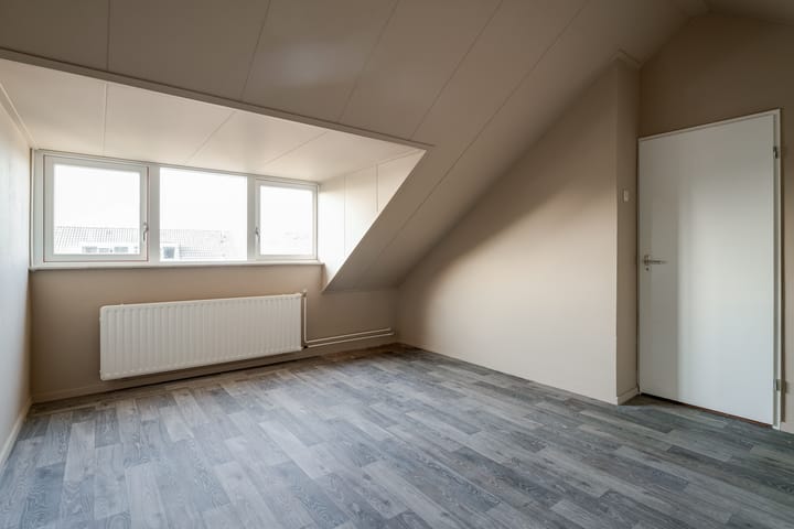 Photo 47 of Westeinde 83