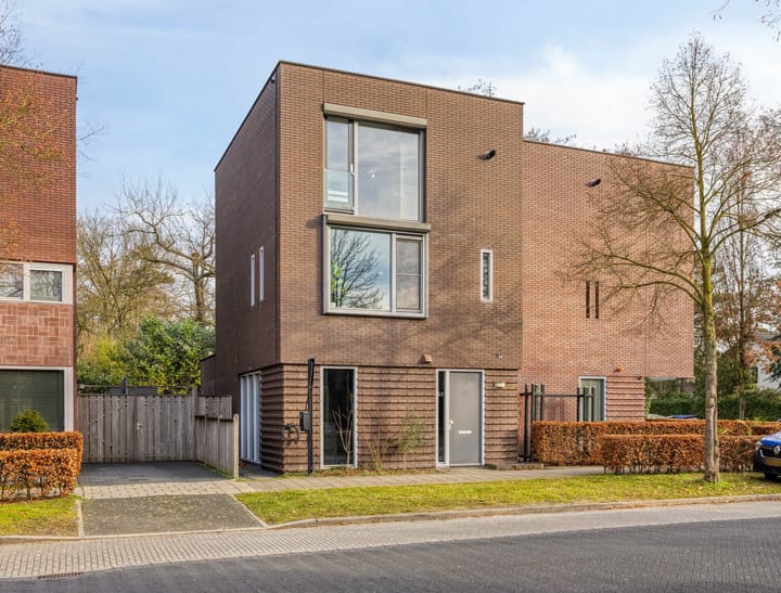 Photo 1 of Hendrik Veenemanstraat 52