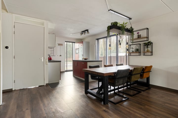 Photo 21 of Hendrik Veenemanstraat 52