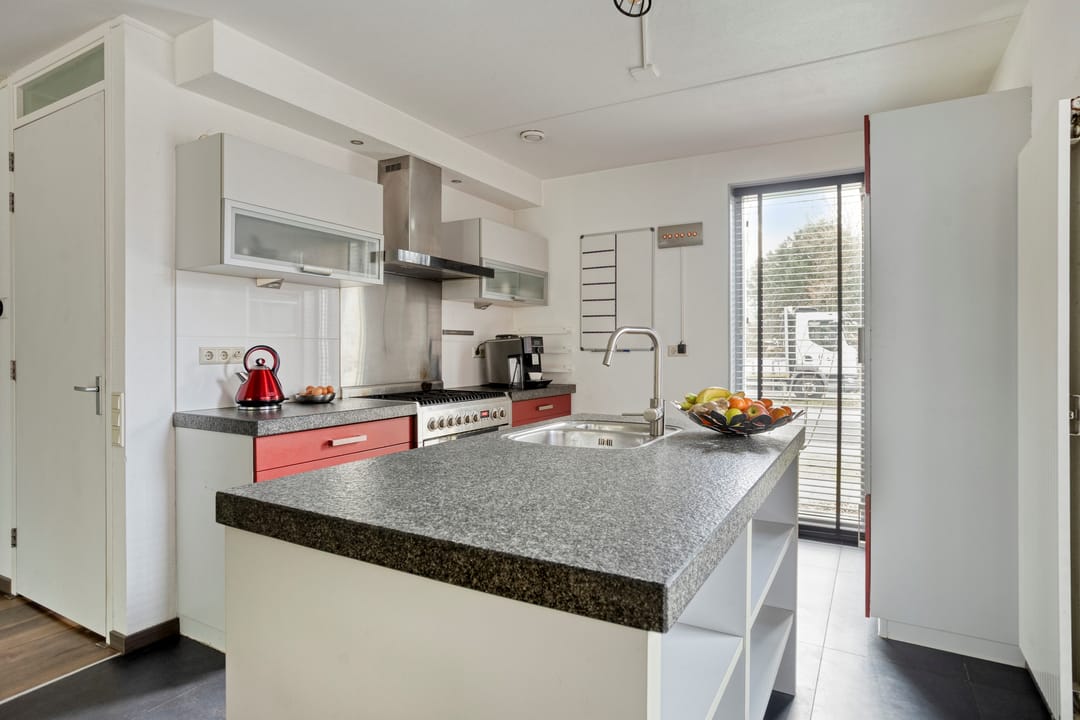 Foto 17 van Hendrik Veenemanstraat 52