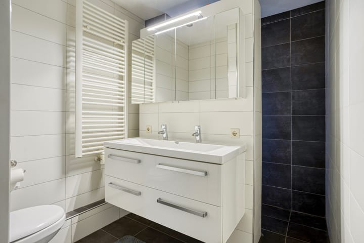 Photo 36 of Hendrik Veenemanstraat 52