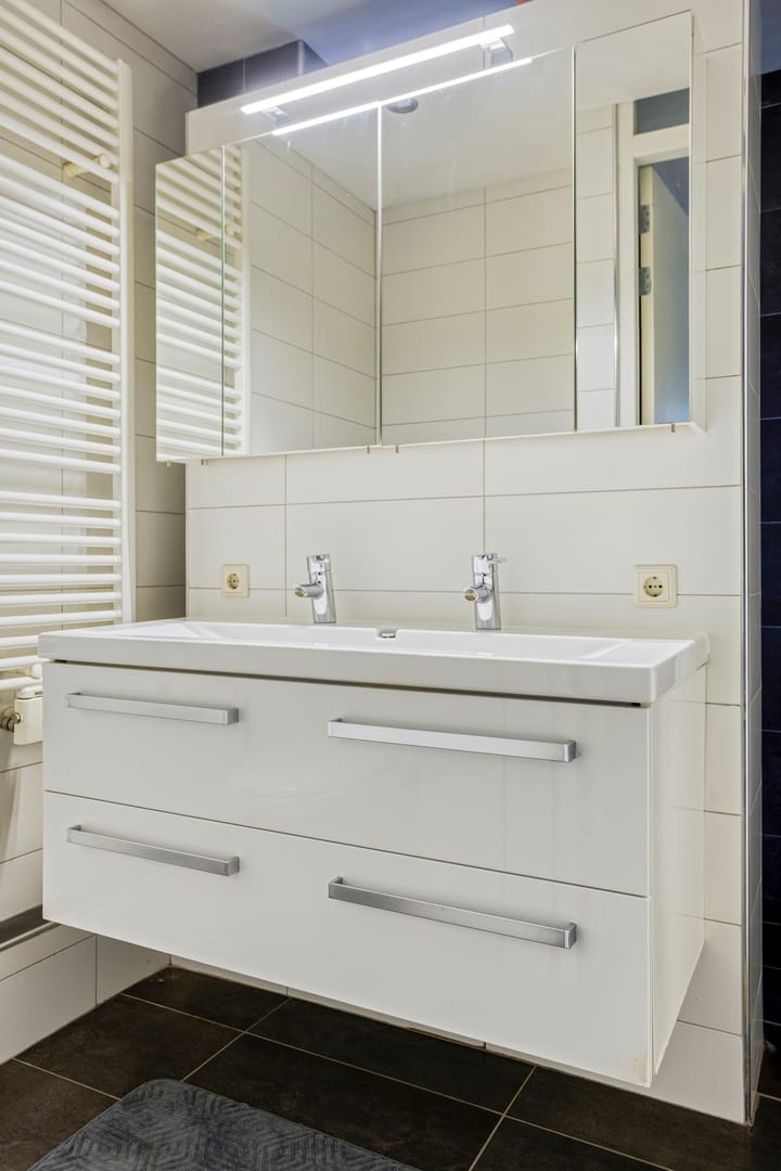 Photo 38 of Hendrik Veenemanstraat 52