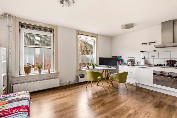 Photo 2 of Dirk Hartoghstraat 70