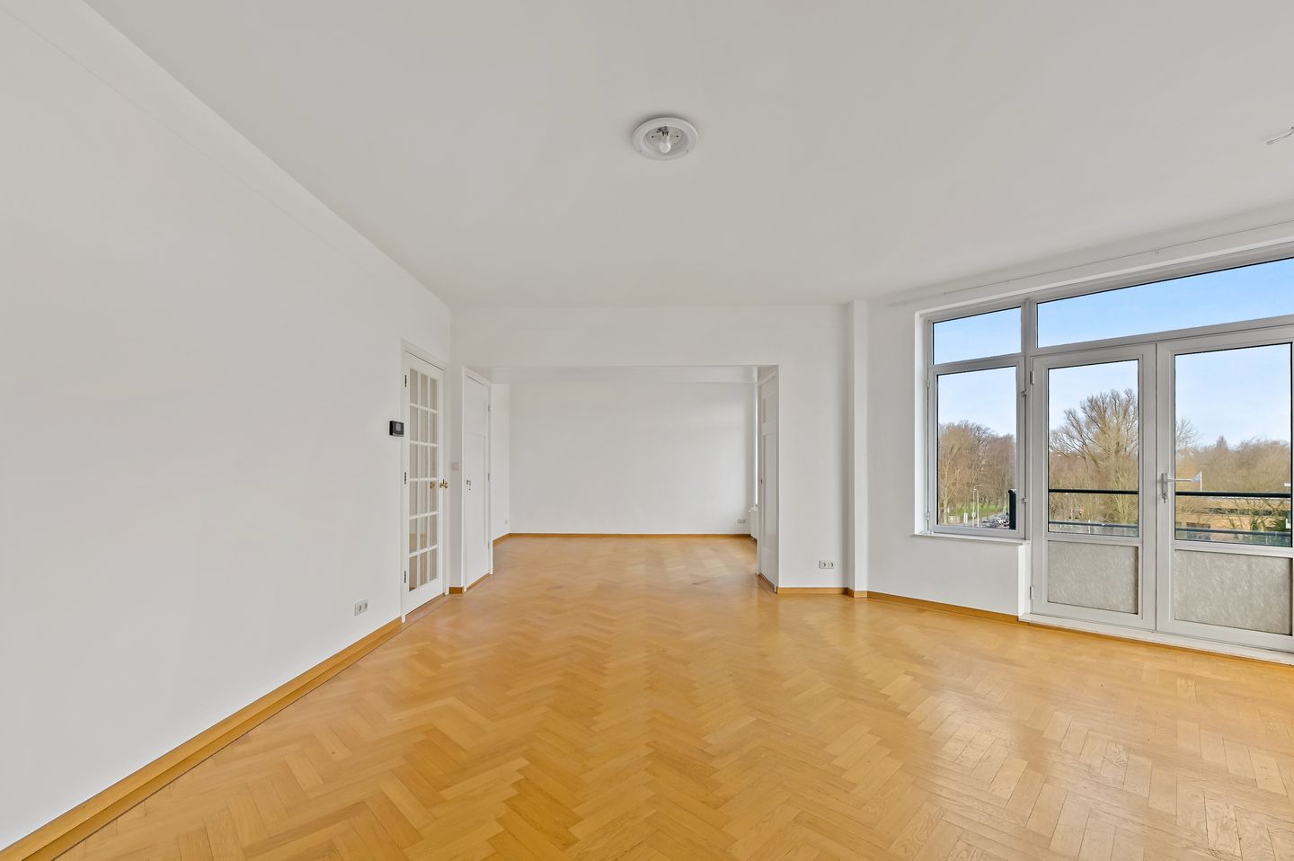 Foto 10 van De Eerensplein 14