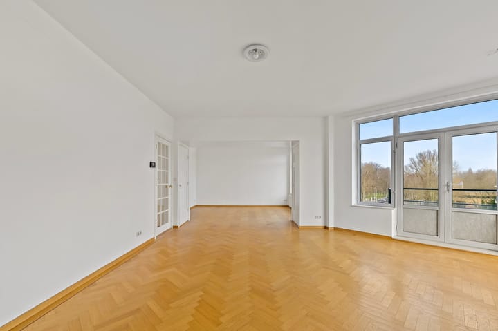 Foto 10 van De Eerensplein 14