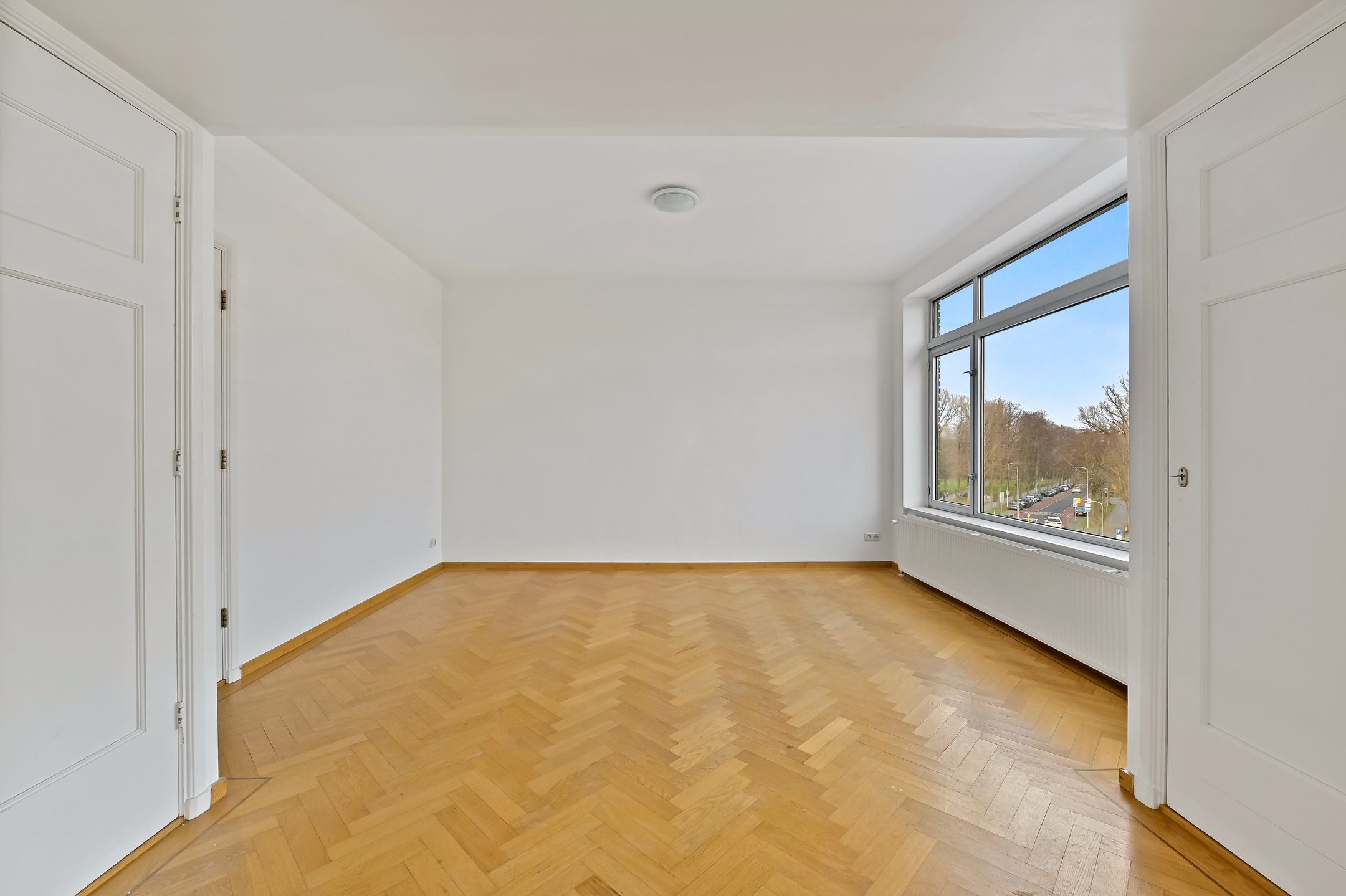 Foto 12 van De Eerensplein 14