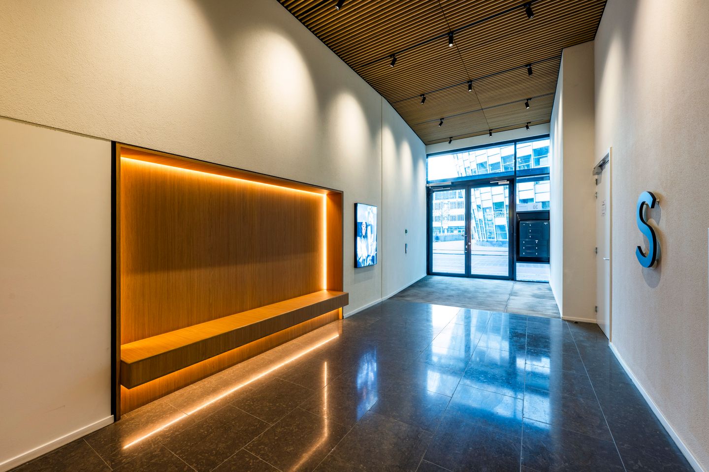 View photo 4 of Catharijnesingel 30