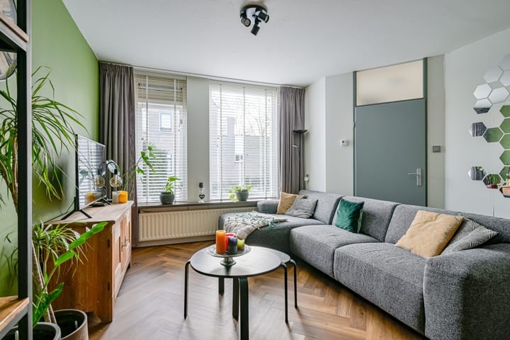 Photo 2 of Looierij 1