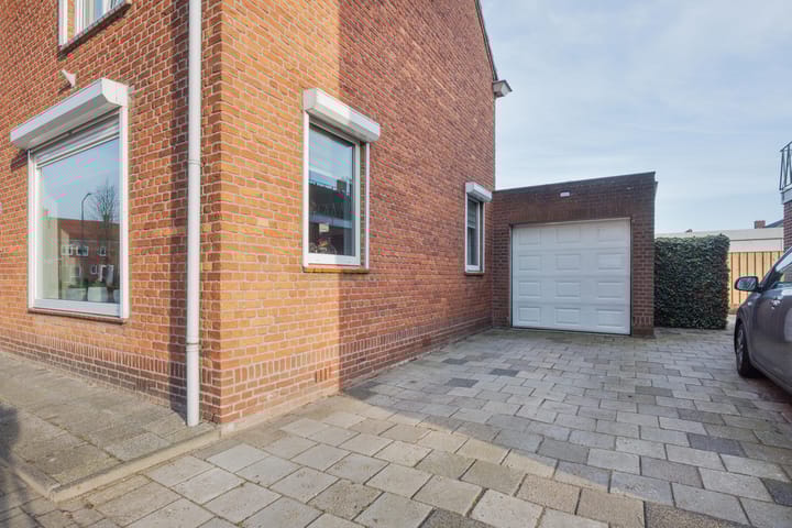 Foto 9 van van de Poelstraat 3