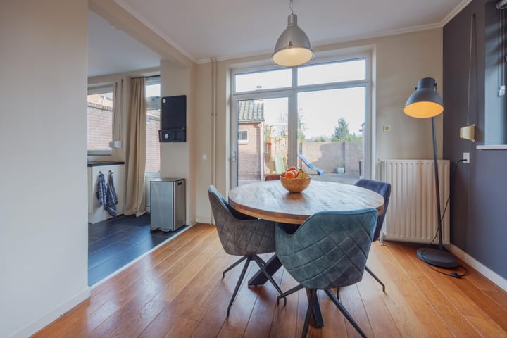 Foto 13 van van de Poelstraat 3