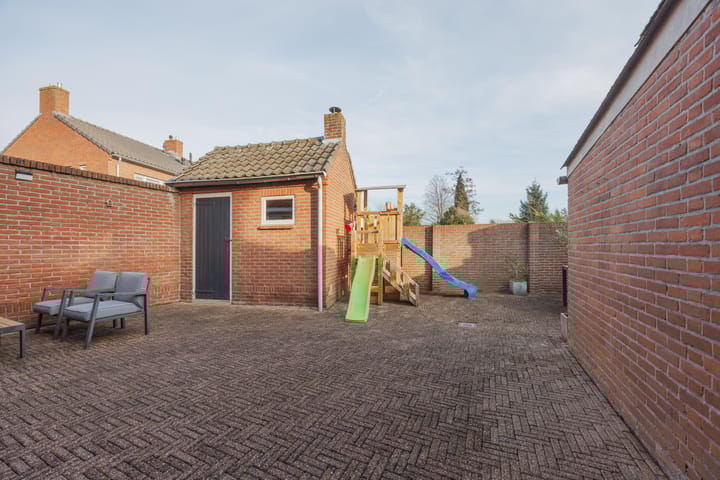 Foto 36 van van de Poelstraat 3