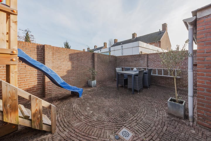 Foto 37 van van de Poelstraat 3