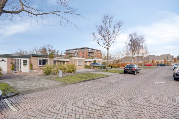 Foto 51 van Van Vurenstraat 8