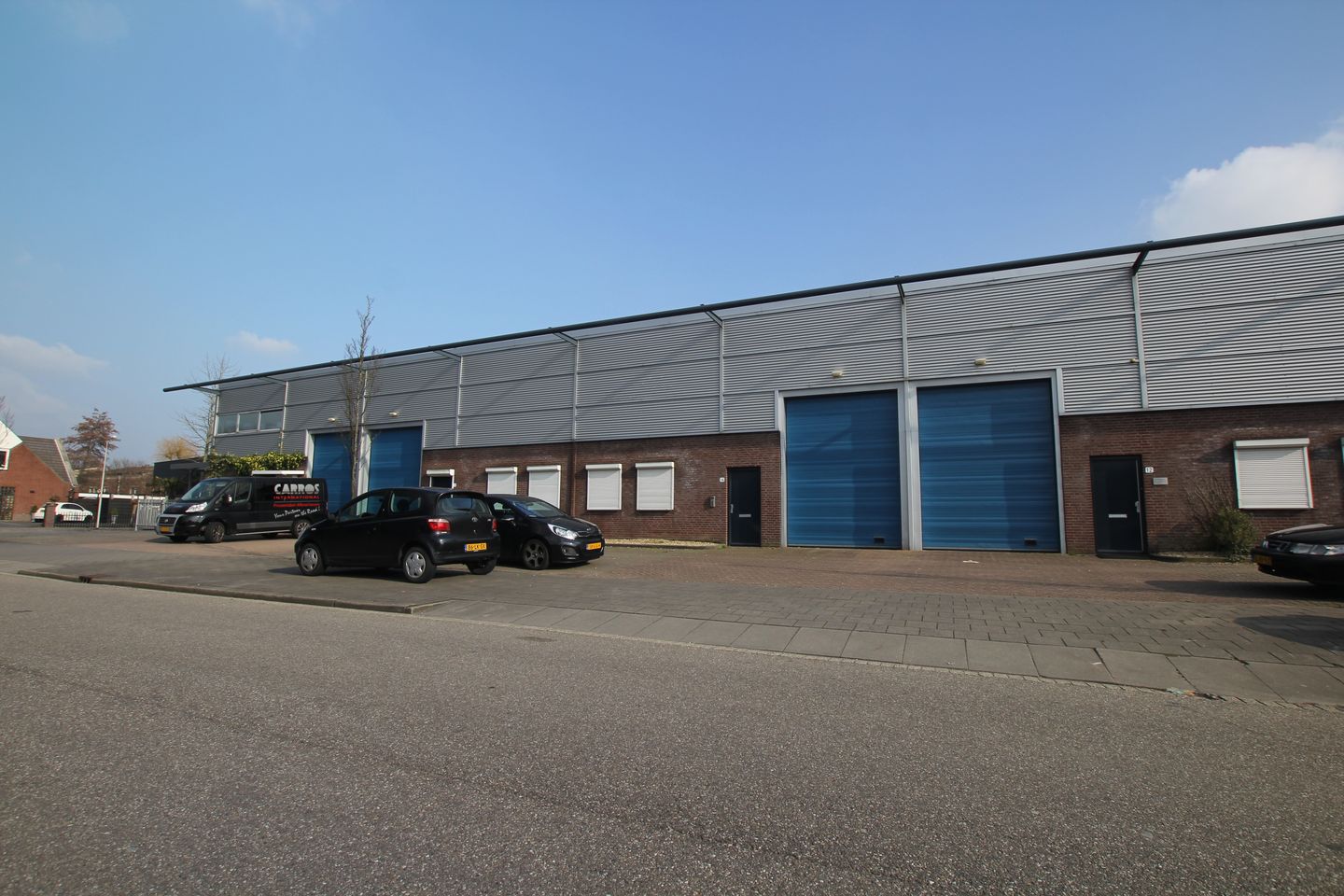 View photo 1 of De Veldoven 14