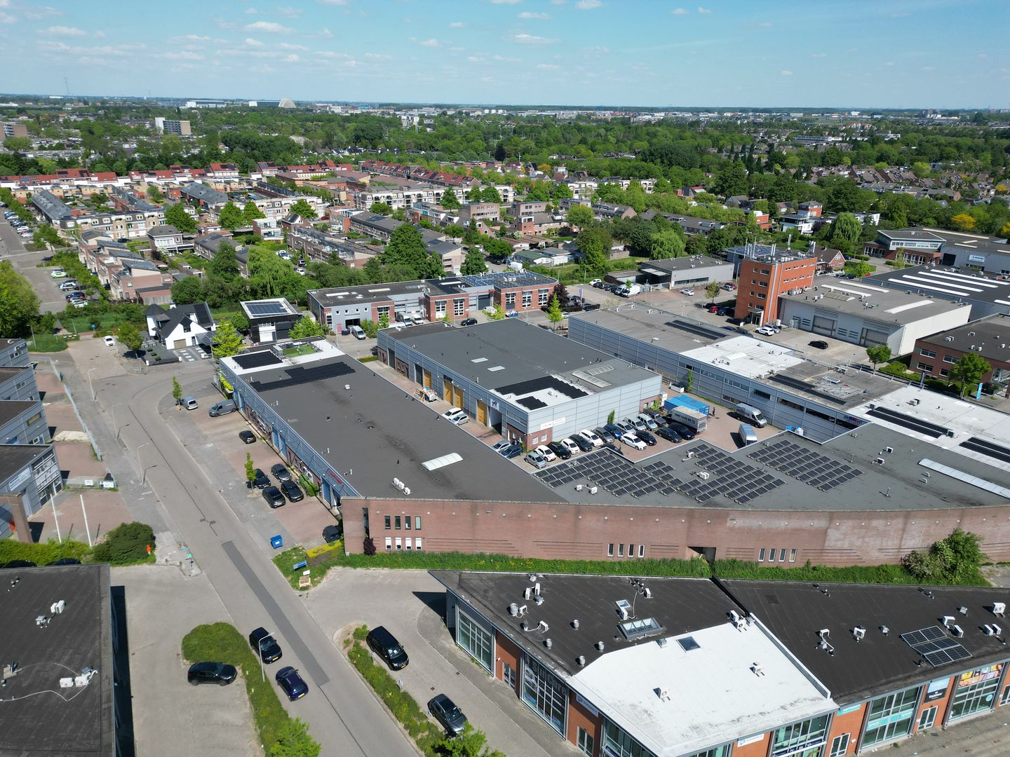 View photo 3 of De Veldoven 14