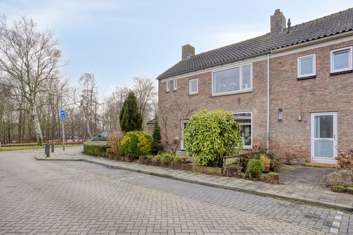 Photo 4 of Goudenregenstraat 6